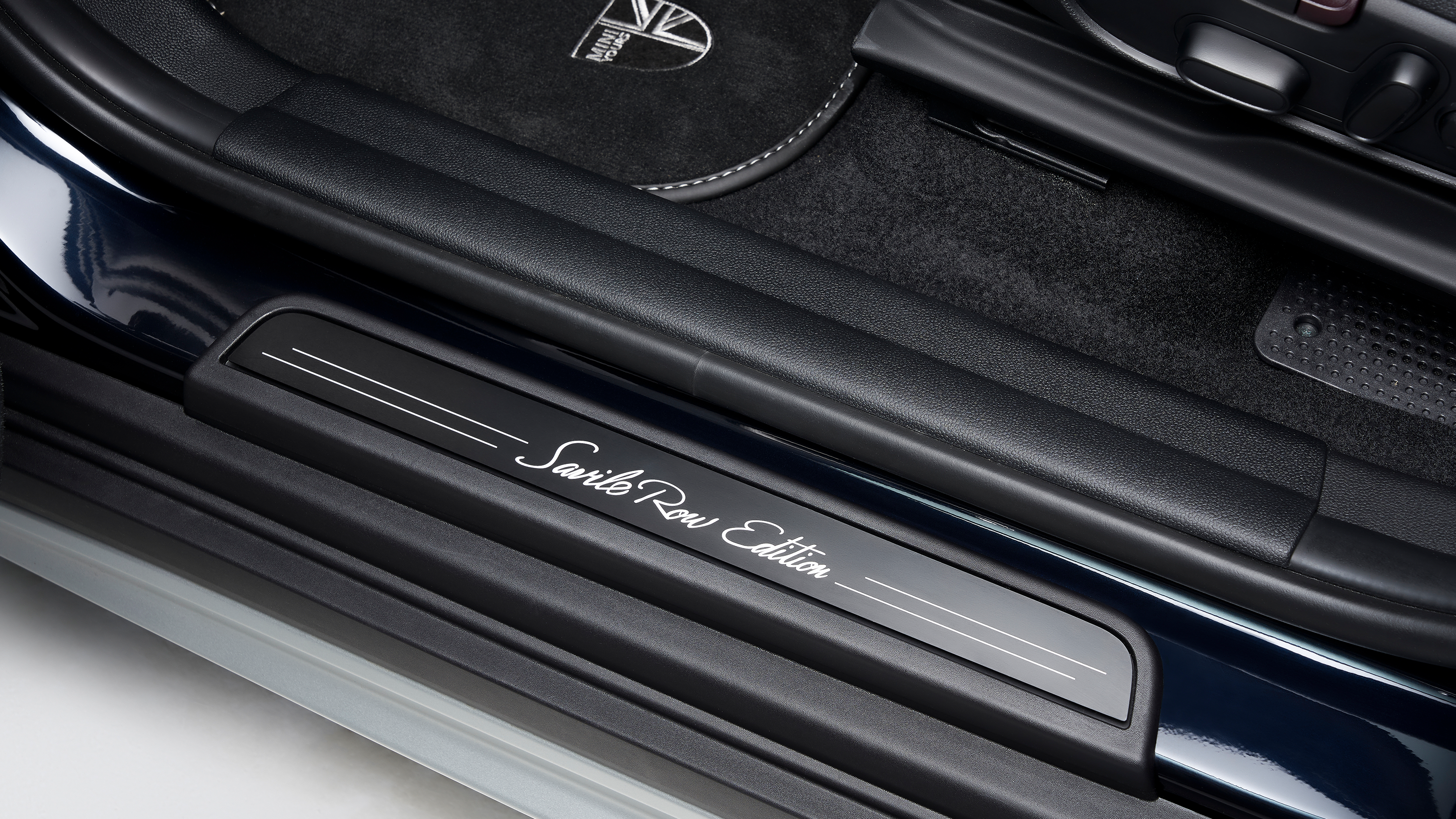 MINI SAVILE ROW EDITION - COUNTRYMAN